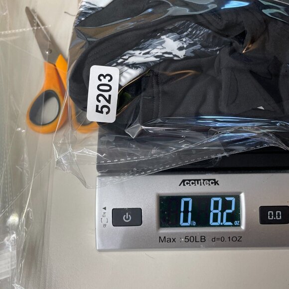 TYR Swimwear Womens 8 Black White‎ Halter Full Coverage One Piece Comp New - Picture 9 of 11